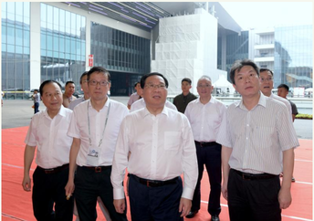 進口博覽會進入臨戰(zhàn)實戰(zhàn)階段，李強再赴實地檢查：質(zhì)量安全細(xì)節(jié)要下更大功夫