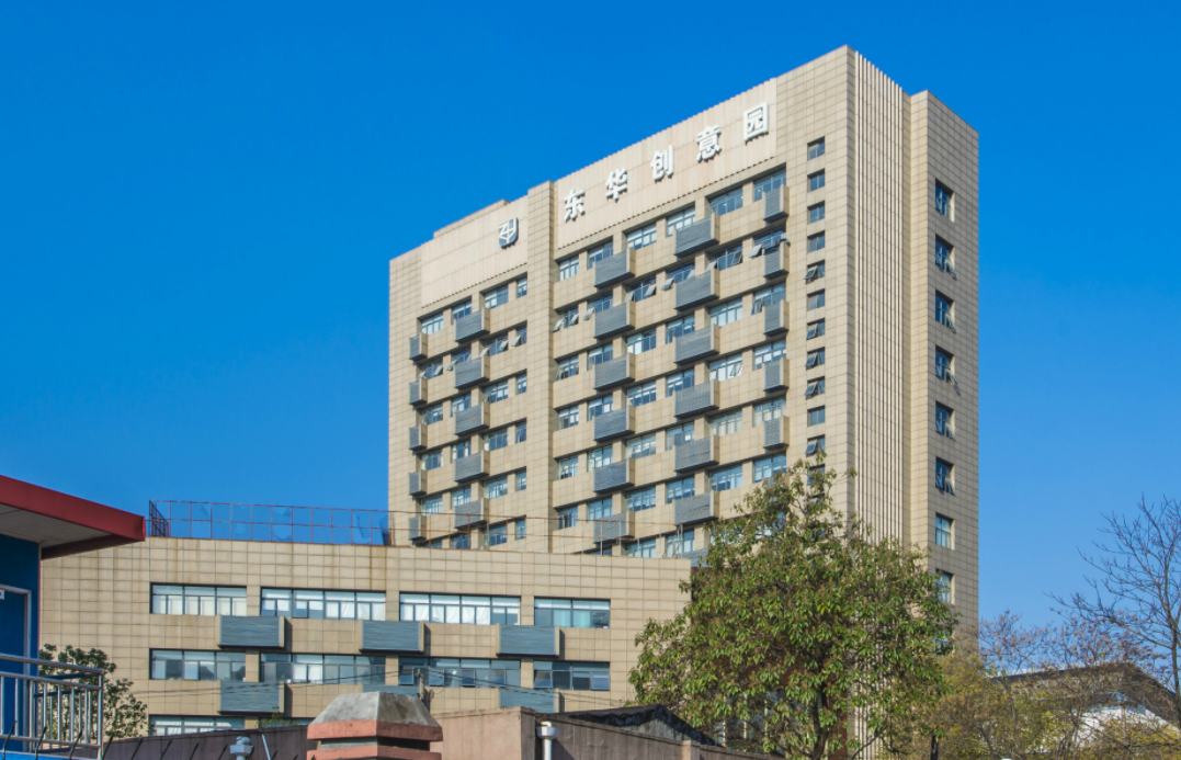 上海東華創(chuàng)意園招租電話，開啟靈感之旅。創(chuàng)意無限，商機(jī)滿園！